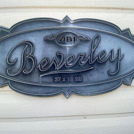 Luxury 2 Bedroom 2 Bathroom Caravan-Small Sofa 1 Pers Saint Osyth Dış mekan fotoğraf