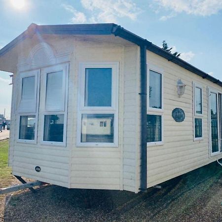 Luxury 2 Bedroom 2 Bathroom Caravan-Small Sofa 1 Pers Saint Osyth Dış mekan fotoğraf