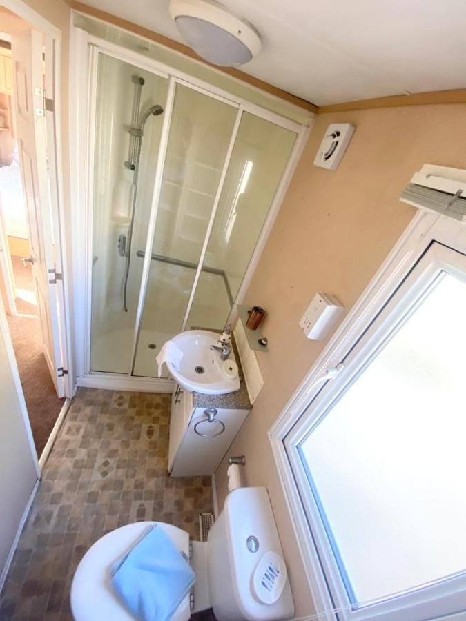 Luxury 2 Bedroom 2 Bathroom Caravan-Small Sofa 1 Pers Saint Osyth Dış mekan fotoğraf